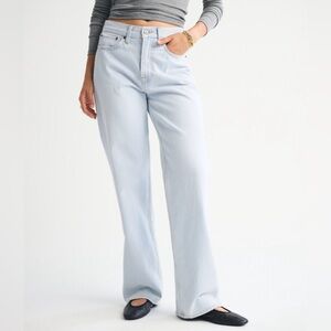 Abercrombie mid-rise slouchy jean denim light wash
